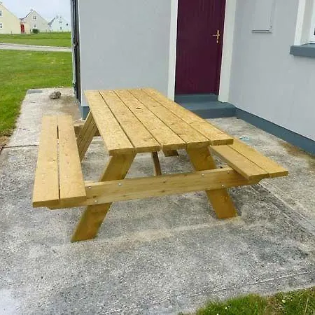 6 Lios Na Sioga Belmullett Holiday home *