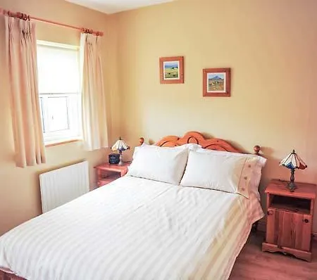 Holiday home 6 Lios Na Sioga Belmullett *
